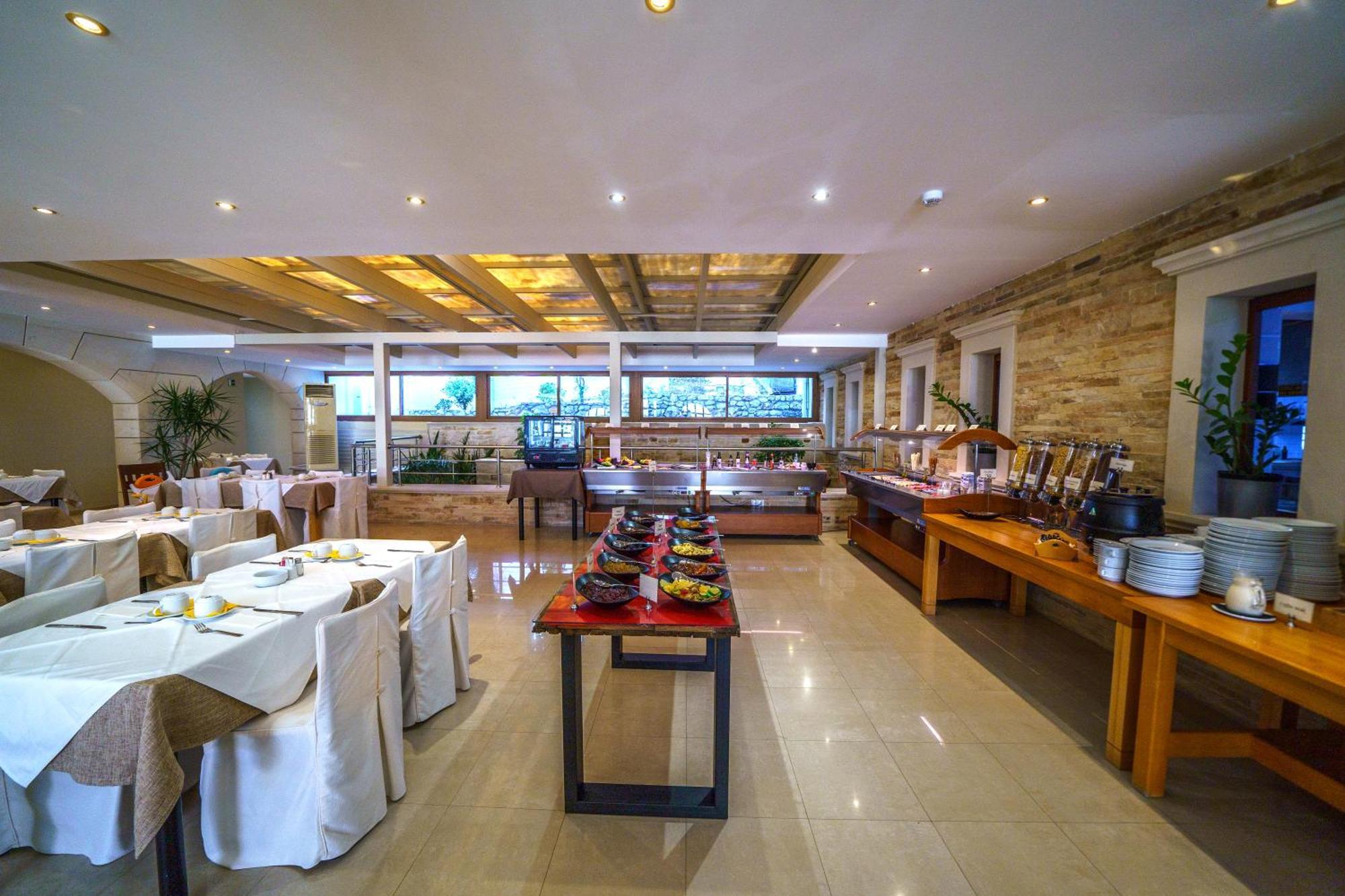 Macaris Suites & Spa Rethymno  Exterior photo